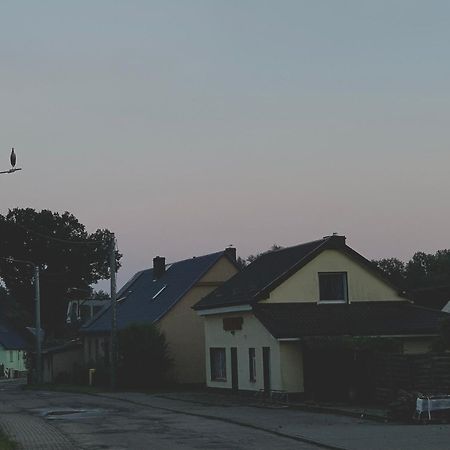 Cieszyno- Uroczy Domek Do Wynajecia Złocieniec 외부 사진